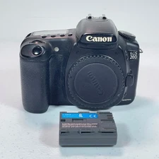 Canon EOS 20D 8.2 MP Digital SLR Camera + Battery
