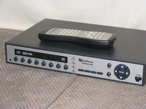 EVERFOCUS SECURITY CAMERA DVR RECORDER W/REMOTE ECOR264-4D1/500*NO CORD*UNTESTED