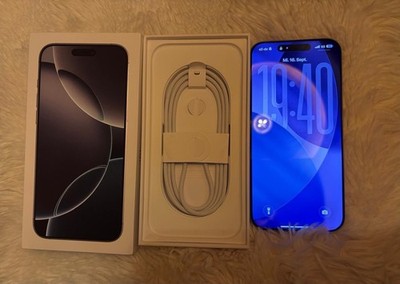 Apple iPhone 16 Pro Max - 256GB - Titan Weiß