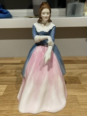 ROYAL DOULTON Figur - HN3199 - Maxine - 8,5'' (21,6cm) 15