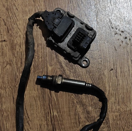 Mercedes ORIGINAL NOx Sensor Lambdasonde 0009053109 W213 W205 W212 DEFEKT BILD