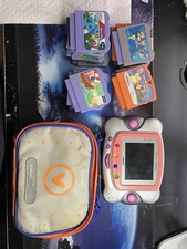 vsmile cyber pocket: 17 games, case, no cords (unsure if functional)