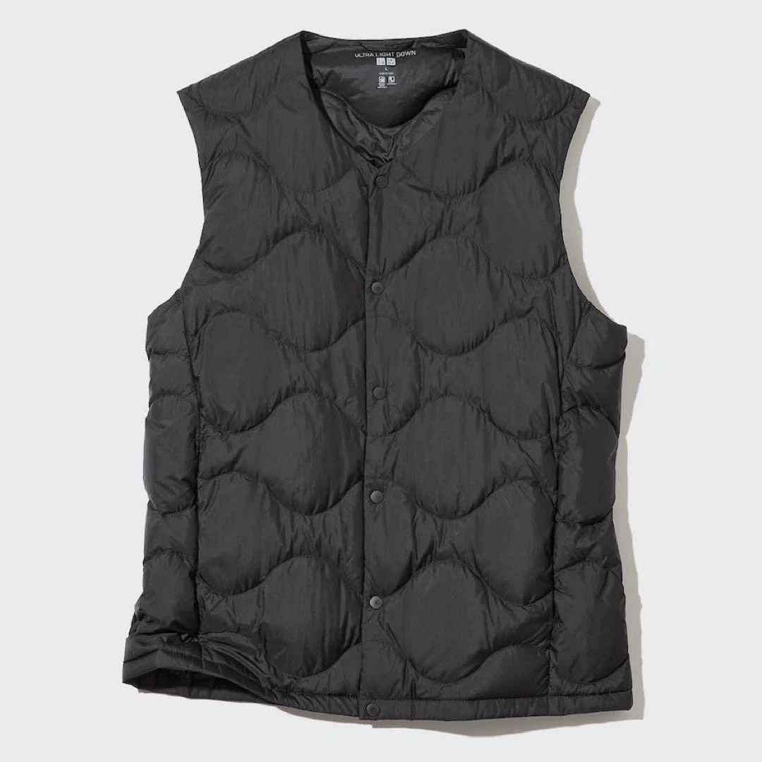 RARE- Uniqlo Men's Large Black Ultra Light Down Wave Quilt Compact Vest Packable