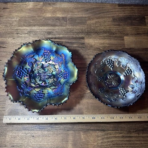 NORTHWOOD GRAPE AND CABLE AMETHYST CARNIVAL GLASS 8 1/2 " RUFFLED BOWL READ