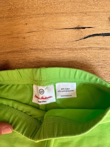 Hanna Andersson Green Biker Shorts, Size 110 cm/37-48 lbs/4-6 years old, NWT - Picture 2 of 2