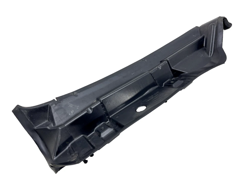 AUDI TT 8N MK1 1999-2006 GUARDABARROS INTERIOR IZQUIERDO PROTECTOR CONTRA SALPICADURAS CUBIERTA 8N0821111A OEM Foto 4 de 4