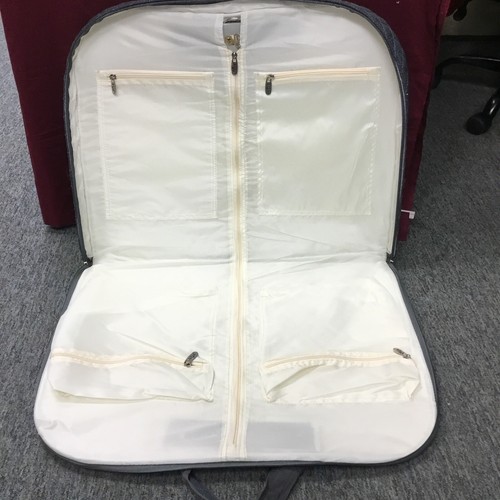 New NGIL Garment Bag in Solid Quilt Gray - Picture 3 of 7
