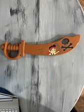 Disney Jake y los Piratas del País de Nunca Jamás Juguete Espada parlante 17" de largo, con luces