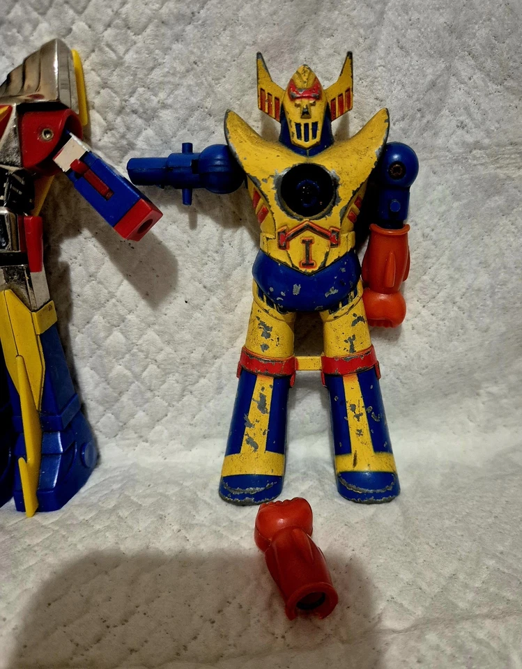4 Ufo Robot Vintage Anni 70/80 Daitarn 3,bullmark, Godaikin,goldrake MadeTaiwan - Immagine 2 di 4