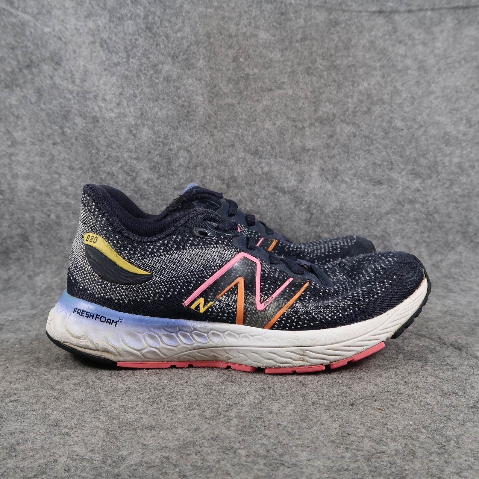New Balance Shoes Girls 2.5 Athletic Trainer Fresh Foam 880 Running Sneakers New Balance Shoes Girls 2.5 Athletic Trainer Fresh Foam 880 Running Sneakers