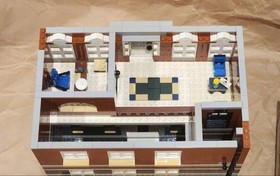 LEGO Creator Expert Modular Buildings Town Hall 10224 In 2012 Used W/Manual AsIs