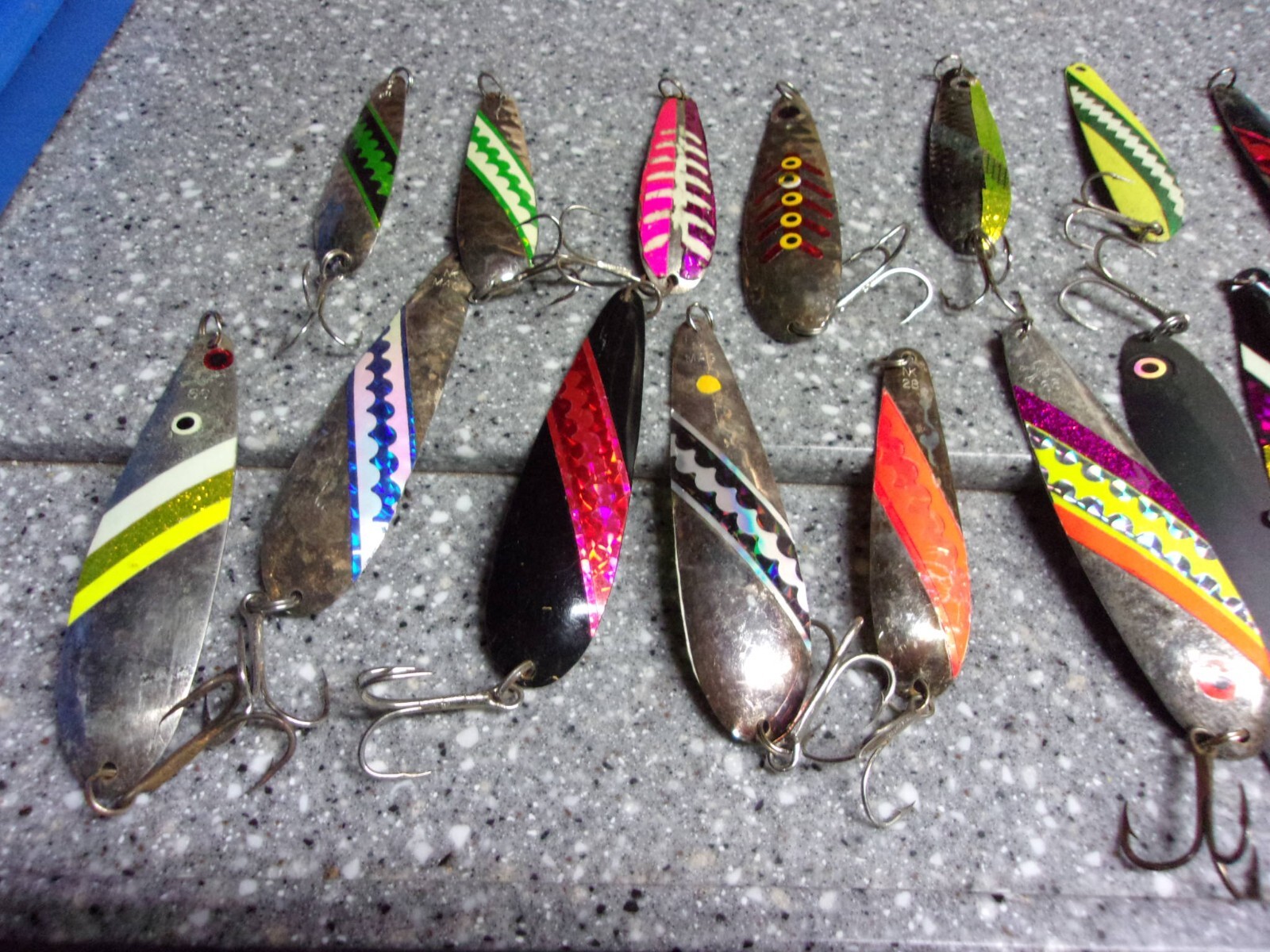 T1   trout and salmon trolling fishing lure lot northern king spoons mags etc - Image 3