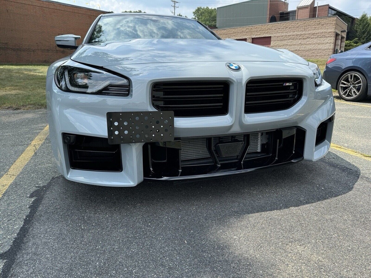 Front Bumper Tow Hook License Plate Mount Bracket For BMW M2 G87  