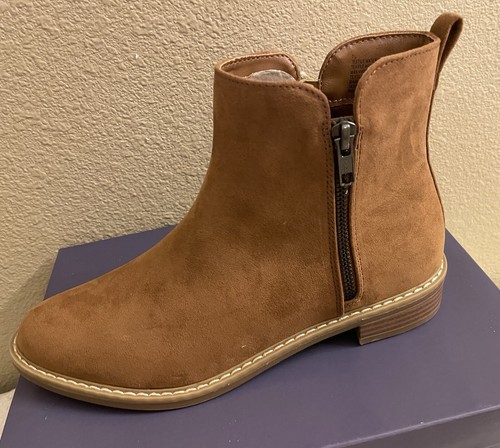Universal Thread Botas Mujer 7-1/2 Brenna Botín Marrón Gamuza Cremallera NUEVO - Imagen 7 de 10