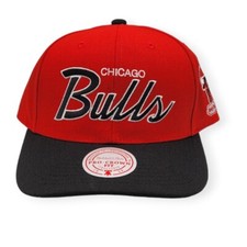 Mitchell Ness Chicago Bulls Team Script 2.0 Pro Crown Adjustable Snapback Hat