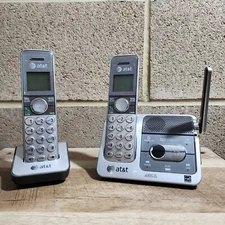 New AT&T 2 Handset Digital Answering System Smart Call Blocker CL82201 No Box