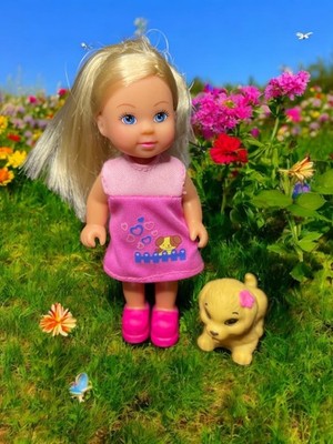 Evi Love Simba Doll 5  Toy Girl Blonde Hair Blue Eyes with pet puppy