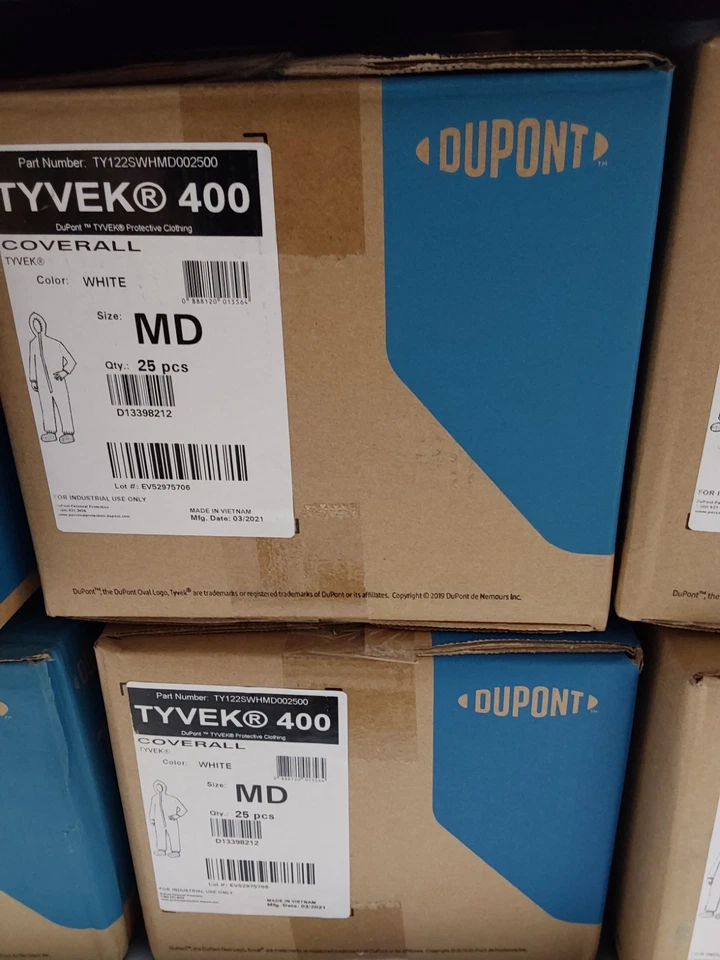 DUPONT Tyvek 400 Hooded Coverall, Attached Skid-Resistant Boots, MD, TY122SWHMD002500