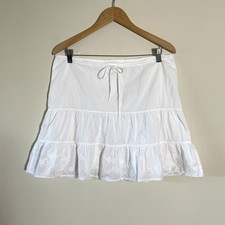 Vintage Abercrombie Fitch Women's Y2K White Cotton Tiered Skirt Lined Medium