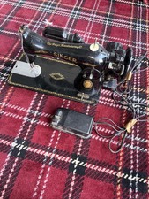 Vintage Antique Original Singer Sewing Machine 1948 Year Model 15 AH903346