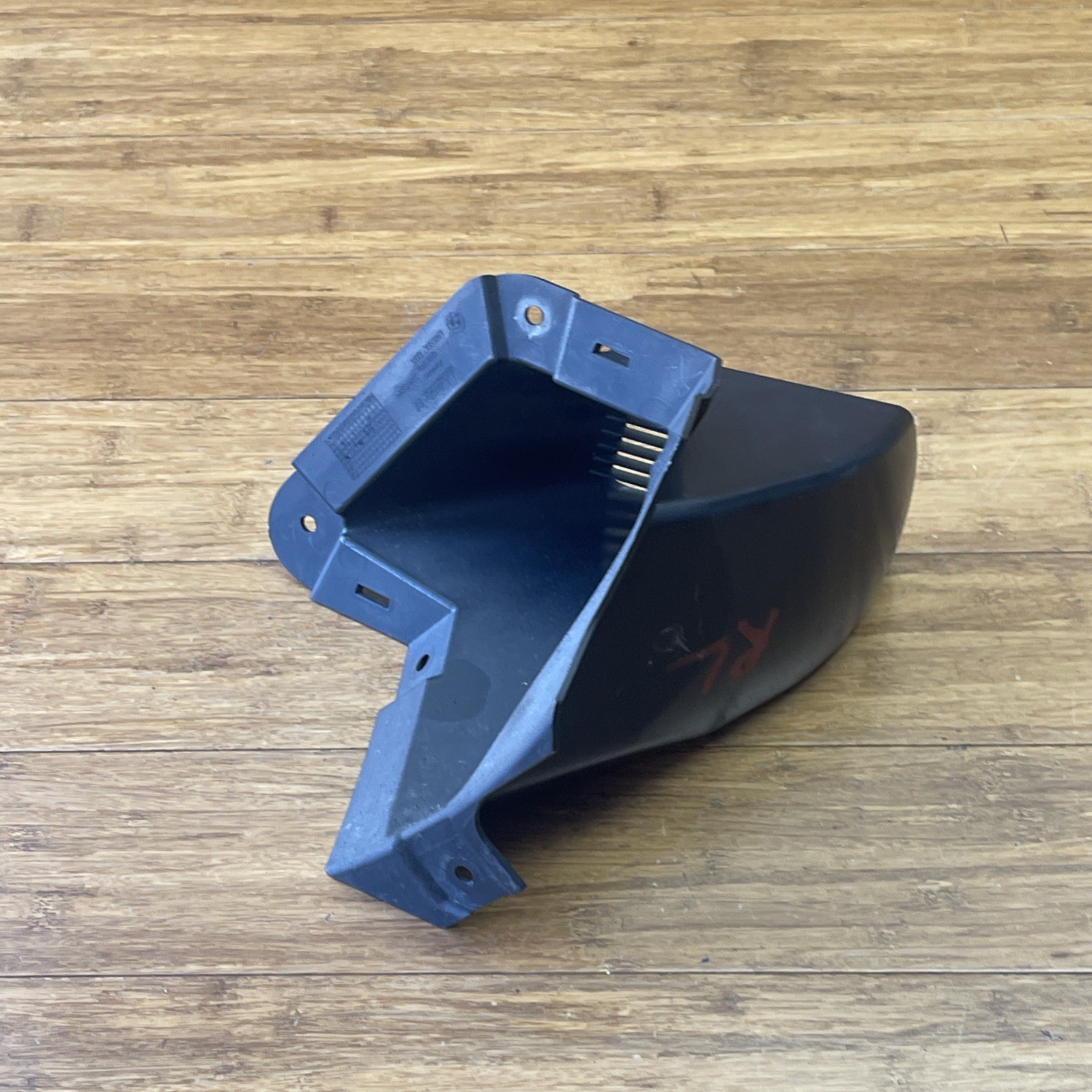 2014-2020 BMW i8 I12 Rear Left Roker Molding Air Duct Trim 7353267 OEM