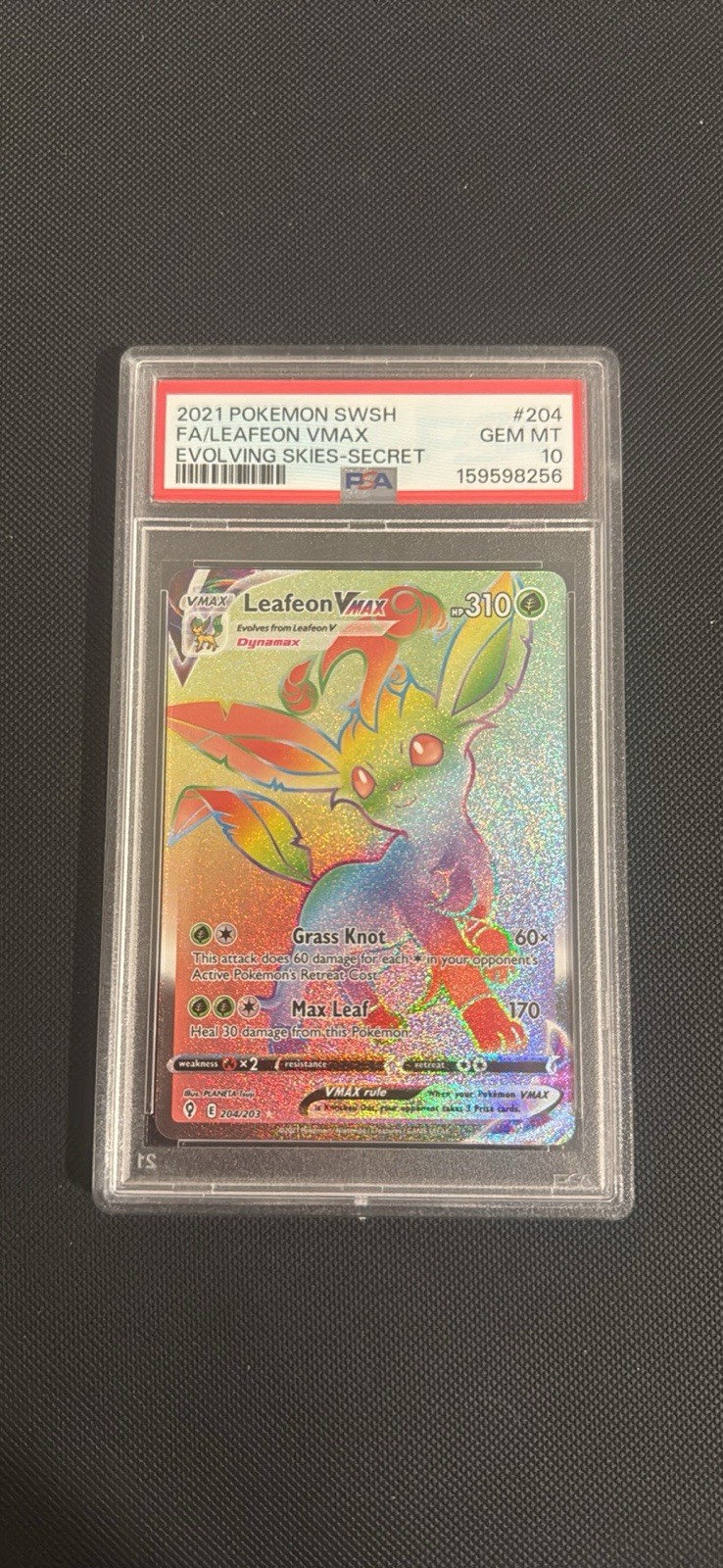 Pokemon TCG 2021 SWSH Evolving Skies Leafeon VMAX 204/203 Secret Holo PSA 10