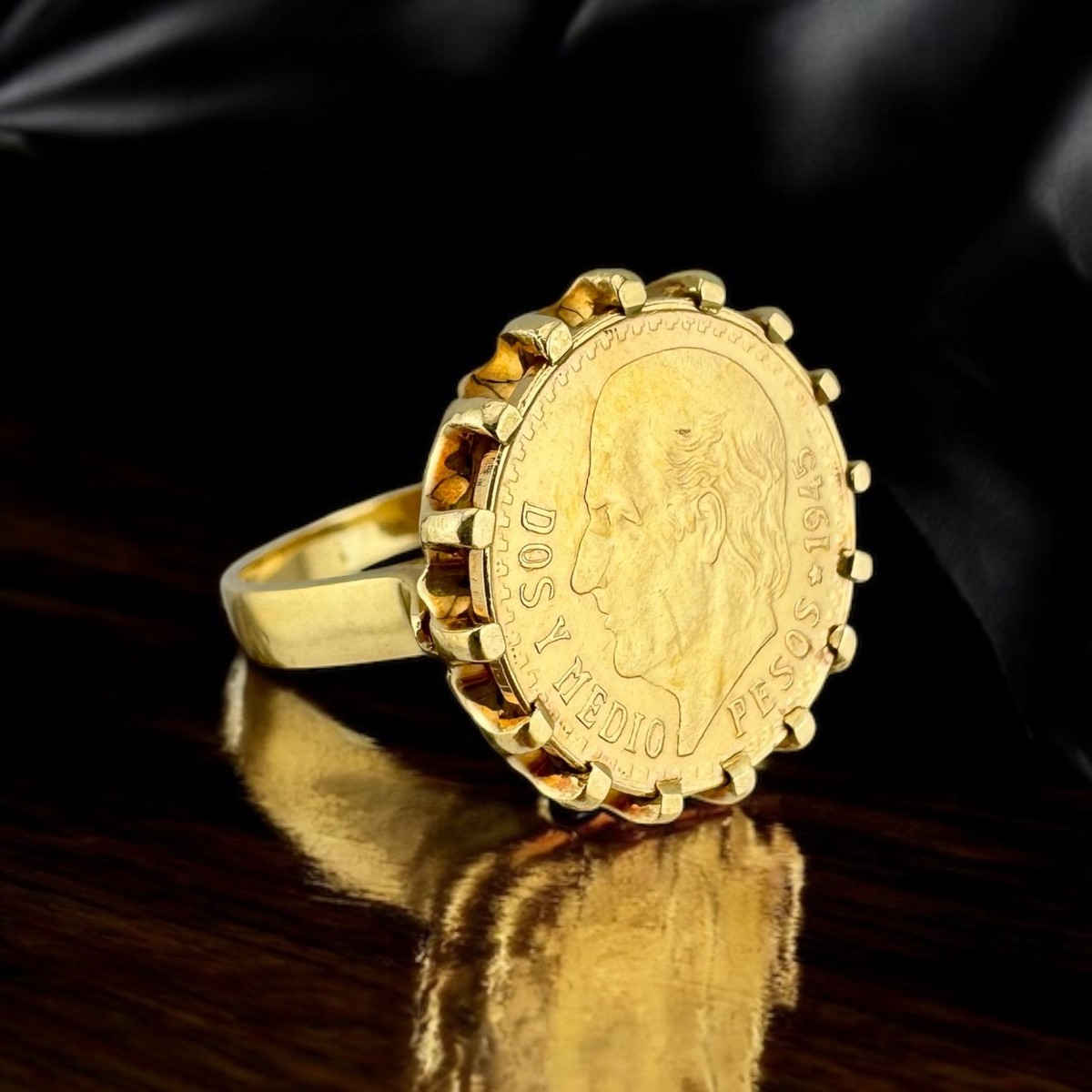 18k Gold Gold Rings Mexican Vintage 18K Gold 1945 Mexican Dos Y