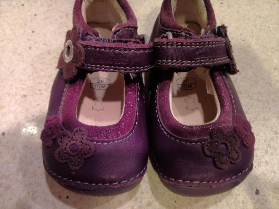 Bebé/Niña Pequeña Clarks Cuero Morado Mary Jane Zapatos Talla 2.5 Euro 17.5 Foto 3 de 4