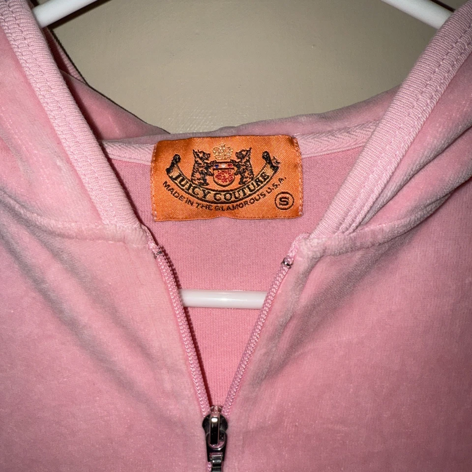 Y2K Vintage Juicy Couture Women’s Pink Velour Hoodie Jacket Size S - Image 2 of 3