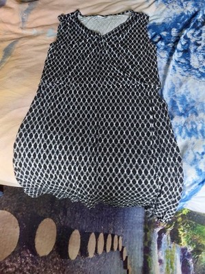Kleid von LAURA T.  in Gr. 44/46