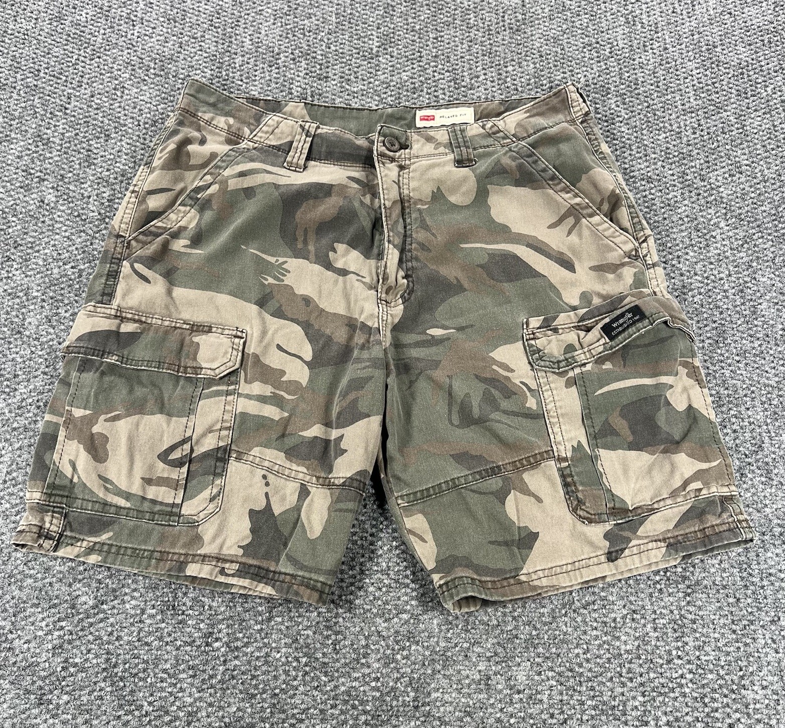 Wrangler Camo Cargo Shorts Mens 34 Green Camo Army Military Work Utility