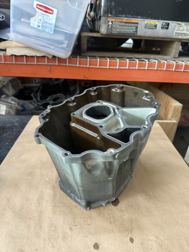 OEM YAMAHA OIL PAN PN# 63P-15311-00-5B (C-5)