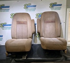 Rare 1987-1991 Ford Bronco Fromt Oem Captain Seats Eddie Bauer See Pics Rare 1987-1991 Ford Bronco Fromt Oem Captain Seats Eddie Bauer See Pics