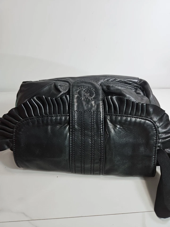Bolso de hombro pequeño de cuero negro Armani Exchange 9,5x6x3" Foto 4 de 4