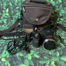 Fujifilm FinePix S Series S700 7.1MP Digital Camera Read