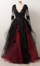 Gothic Black Red Wedding Dress Tea-Length Black Lace Appliques Bridal Gown