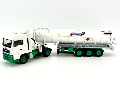 CONRAD Modelle I MAN TGA 4x2 mit Saugwagentankauflieger (1:50) ''SW color''