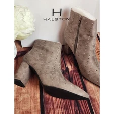 H HALSTON Tokyo Booties Taupe Size 8