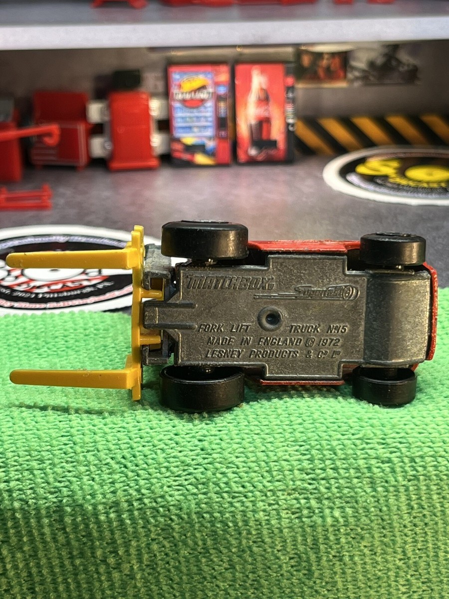 Lesney Matchbox 1972 Forklift Truck No 15 1:64 EX Condition Red