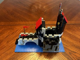 LEGO Castle: Wolfpack Tower (6075)