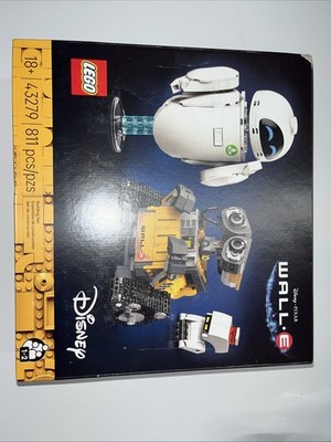 LEGO Disney and Pixar WALL-E and EVE 43279 Building Set Light Damaged Box Sealed