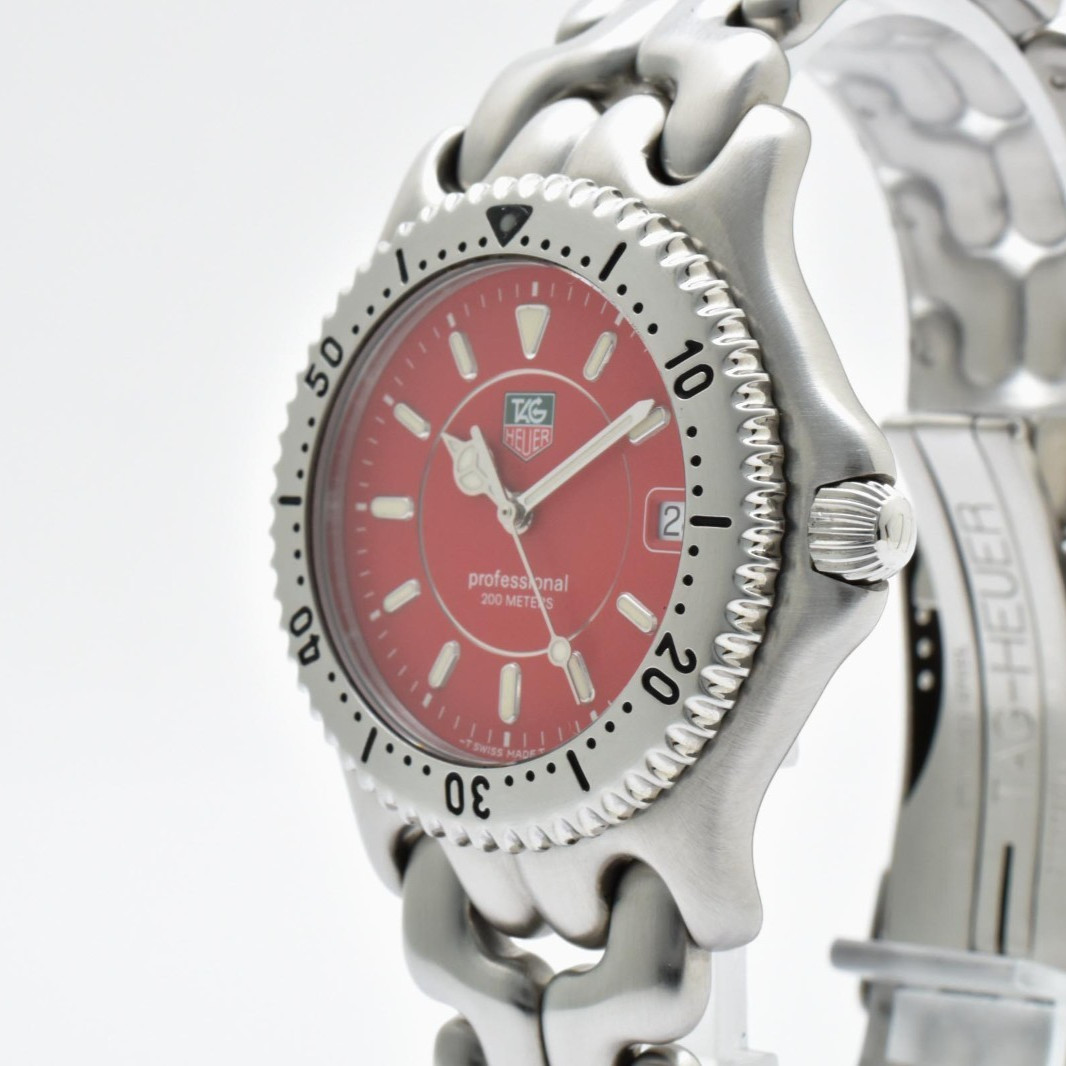 Box,Paper【NearMINT】 TAG HEUER WG111C Professional Red Dial Quartz 200m Watch image 2