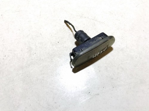 3b0949117a Seitenblinker (Kotflügelblinker) Vorne Rechts  Volksw DE1224054-20