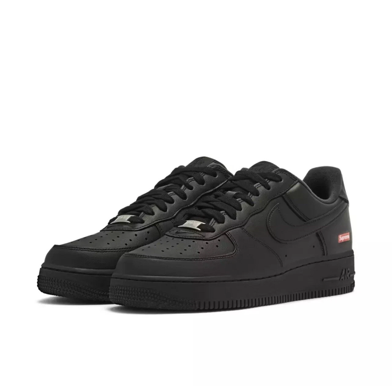 Supreme Air Force 1 Low « Noir »   UK 10,5   US 11,5   EU 45 1/2