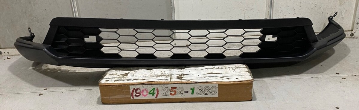 2023-2024 Honda CRV Front Lower Bumper Valance OEM 71105-3A0A-A000