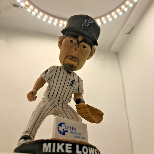 MLB Florida Marlins Mike Lowell Bobblehead 2016 suelto sin caja NC - Imagen 5 de 5