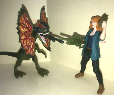 Jurassic World 3 Dominion 2 pack Claire figure and Dilophosaurus dinosaur toy