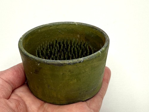 Vintage Vogue Holder USA Flower Frog Green 2.5" x 1.5"