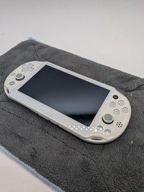 【Box】SONY PS Vita  PCH-2000 Final Fantasy X X2 HD Remaster Resolution Console
