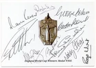 1966 WORLD CUP WINNERS MEDAL POSTCARD SIGNED BY ENGLAND TEAM (EXCEPT MOORE)